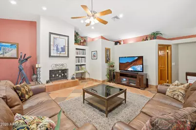 15629 N 10th Place, Phoenix, AZ 85022 - Photo 9