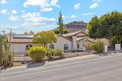 15629 N 10th Place, Phoenix, AZ 85022 - Photo 1