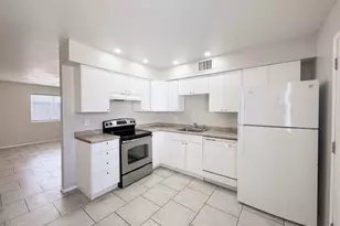 308 E Vogel Ave, Phoenix, AZ 85020 - Photo 9