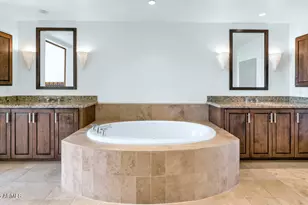 7181 E Camelback Rd, Scottsdale, AZ 85251 - Photo 13