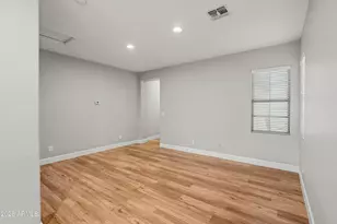 2403 W Kit Carson Ct, Phoenix, AZ 85086 - Photo 13