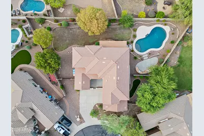 2403 W Kit Carson Court, Phoenix, AZ 85086 - Photo 27