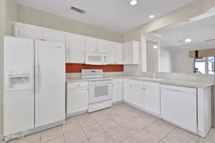 19286 N Mohave Sage Way, Surprise, AZ 85387 - Photo 11