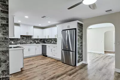 554 W Lincoln Avenue, Coolidge, AZ 85128 - Photo 9