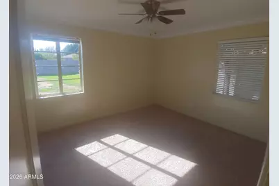 539 W Wilshire Drive, Phoenix, AZ 85003 - Photo 13