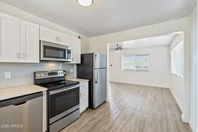 1707 N 18th Street #B9, Phoenix, AZ 85006 - Photo 9