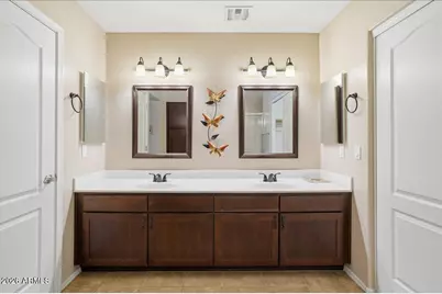 2424 E Hancock Trail, Casa Grande, AZ 85194 - Photo 17