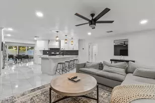 3938 E Cheery Lynn Rd, Phoenix, AZ 85018 - Photo 15