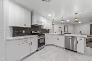 3938 E Cheery Lynn Rd, Phoenix, AZ 85018 - Photo 17