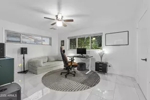 3938 E Cheery Lynn Rd, Phoenix, AZ 85018 - Photo 27