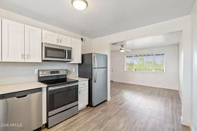 1707 N 18th Street #B14, Phoenix, AZ 85006 - Photo 3