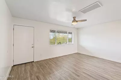 1707 N 18th Street #B14, Phoenix, AZ 85006 - Photo 7