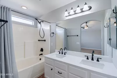 3126 E Desert Lane, Gilbert, AZ 85234 - Photo 19