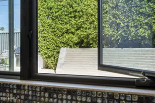 8614 E Berridge Ln, Scottsdale, AZ 85250 - Photo 11