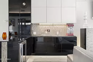 8614 E Berridge Ln, Scottsdale, AZ 85250 - Photo 21