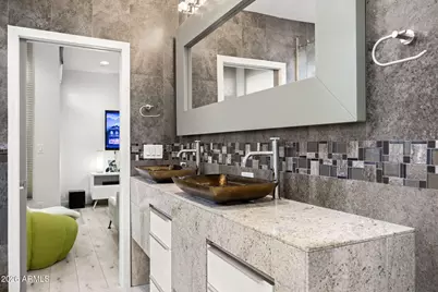 8614 E Berridge Lane, Scottsdale, AZ 85250 - Photo 45