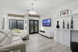 8614 E Berridge Ln, Scottsdale, AZ 85250 - Photo 41