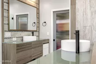 8614 E Berridge Ln, Scottsdale, AZ 85250 - Photo 35