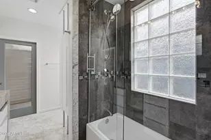 8614 E Berridge Ln, Scottsdale, AZ 85250 - Photo 47