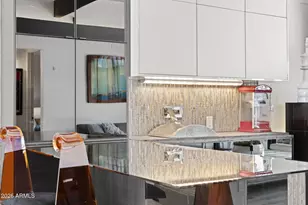 8614 E Berridge Ln, Scottsdale, AZ 85250 - Photo 23