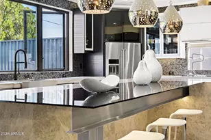 8614 E Berridge Ln, Scottsdale, AZ 85250 - Photo 9