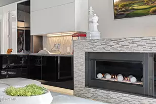 8614 E Berridge Ln, Scottsdale, AZ 85250 - Photo 9