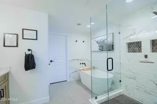 15221 N Clubgate Dr, Scottsdale, AZ 85254 - Photo 19