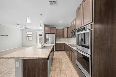 18167 W Robin Lane, Surprise, AZ 85387 - Photo 11