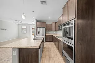 18167 W Robin Ln, Surprise, AZ 85387 - Photo 11