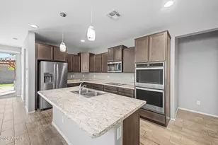 18167 W Robin Ln, Surprise, AZ 85387 - Photo 9