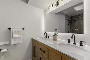 11801 N 37th Way, Phoenix, AZ 85028 - Photo 25