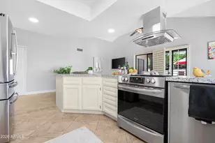 25821 S Hollygreen Dr, Sun Lakes, AZ 85248 - Photo 11