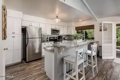 7526 N VÃ­a De La Campana B --, Scottsdale, AZ 85258 - Photo 17