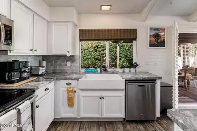 7526 N VÃ­a De La Campana B --, Scottsdale, AZ 85258 - Photo 19