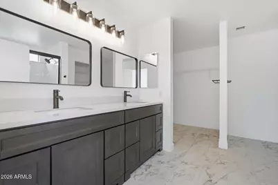 3005 W Shumway Farm Road, Phoenix, AZ 85041 - Photo 29