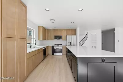 3005 W Shumway Farm Road, Phoenix, AZ 85041 - Photo 15