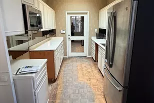 5658 N Scottsdale Rd, Paradise Valley, AZ 85253 - Photo 3