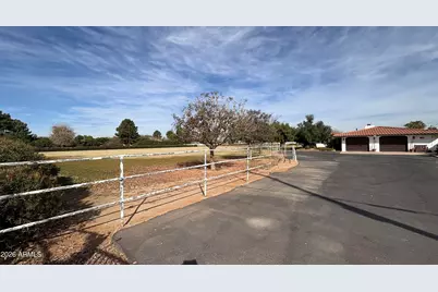 9427 S 51st Avenue, Laveen, AZ 85339 - Photo 15