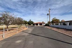 9427 S 51st Ave, Laveen, AZ 85339 - Photo 13