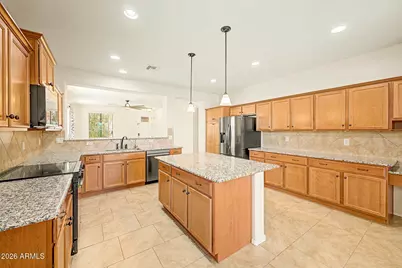 8231 S 70th Drive, Laveen, AZ 85339 - Photo 11