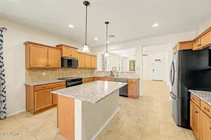 8231 S 70th Dr, Laveen, AZ 85339 - Photo 9