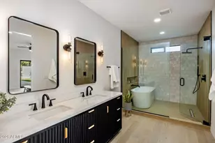 4224 N 35th Pl, Phoenix, AZ 85018 - Photo 13