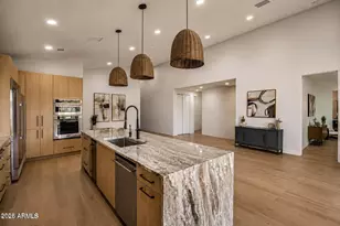 4224 N 35th Pl, Phoenix, AZ 85018 - Photo 11