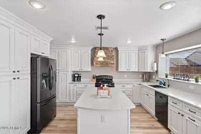 1335 E Horseshoe Avenue, Gilbert, AZ 85296 - Photo 15