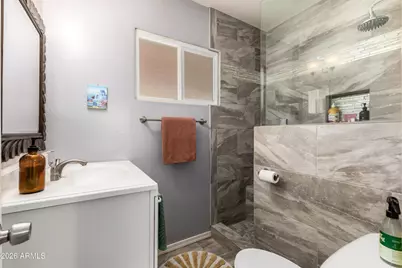 2429 E Indianola Avenue, Phoenix, AZ 85016 - Photo 11