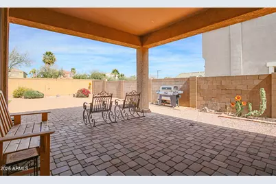 17774 W Dahlia Drive, Surprise, AZ 85388 - Photo 37