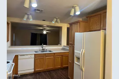 10289 N 115th Drive, Youngtown, AZ 85363 - Photo 5