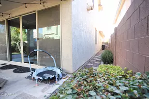 114 E Prescott Dr, Chandler, AZ 85249 - Photo 53