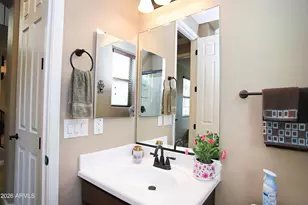 114 E Prescott Dr, Chandler, AZ 85249 - Photo 19