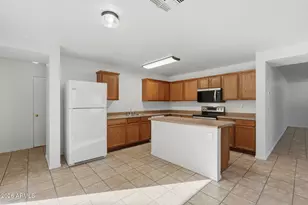 1425 N Thunderbird Ave, Gilbert, AZ 85234 - Photo 7